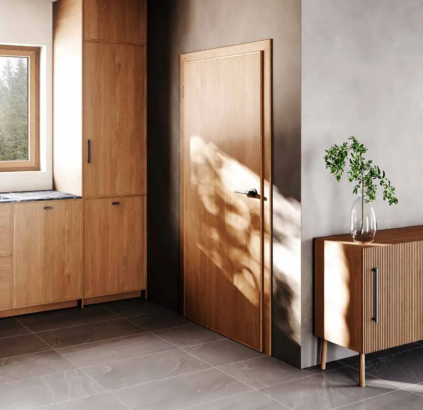 Türgriff an einer Zimmertür in Holzoptik